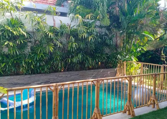 Lush Tropical Paradise Close To Eatstreet Villa
